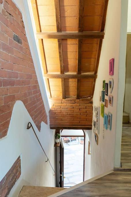 Casa Vacanze L'Angolo Fiorito 贝托勒 外观 照片