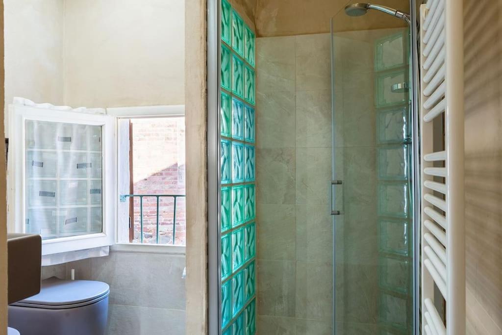 Casa Vacanze L'Angolo Fiorito 贝托勒 外观 照片